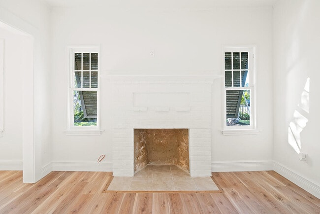 Photo - 436 51st St