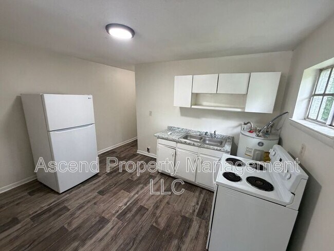 Photo - 1206 Sholar Ave