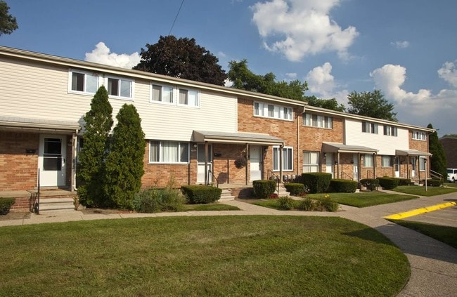 Photo - Elmsleigh Apartments