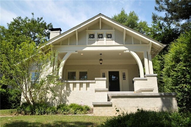 Photo - 950 Rupley Dr NE House