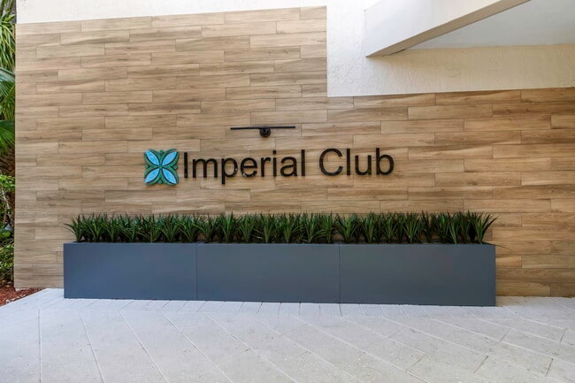 Photo - Imperial Club