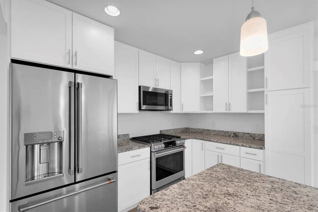 Photo - 907 Narcissus Ave