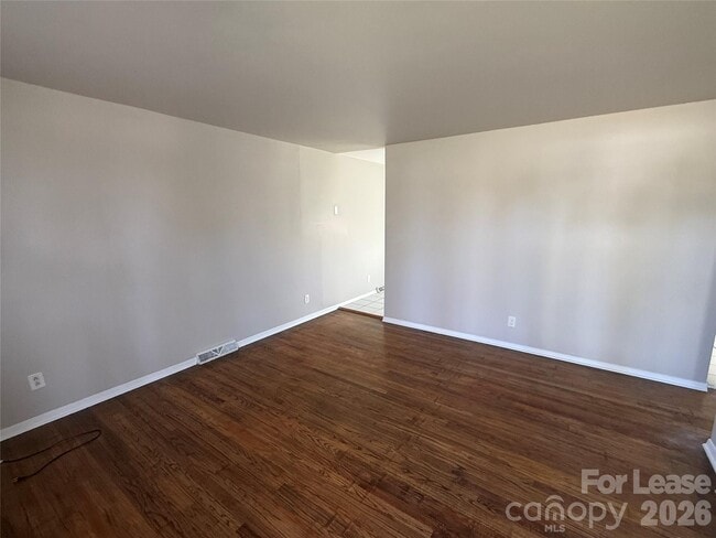 Photo - 2544 Abelwood Rd