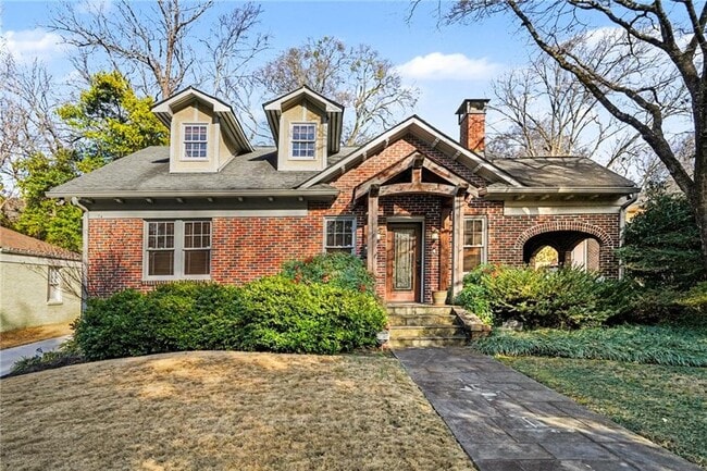 Building Photo - 39 Alden Ave NW