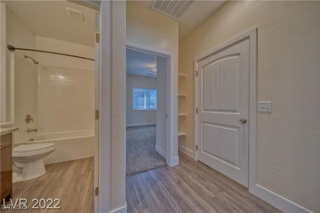 Photo - 1040 S Nail Crk Ct