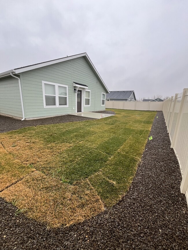 Photo - 307 Avalena Ave