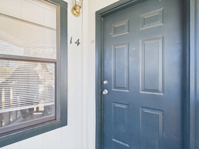 Building Photo - 293 Billie Dr Unit 14