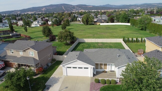 Photo - **Coming Soon** 3 Bed 2 Bath fully updated home adjacent to park & shopping