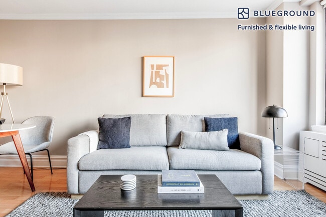 Photo - 792 Columbus Ave Unidad FL5-ID1324