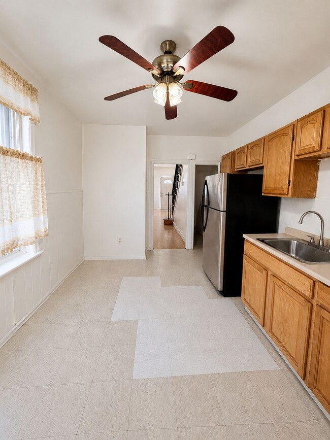Photo - 2942 Tulip St