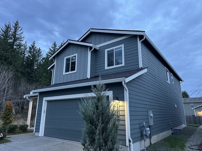 Building Photo - 11919 313th Ave SE