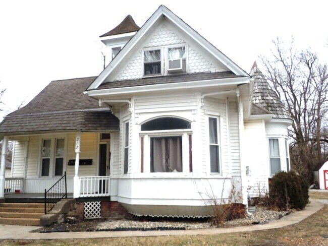 Photo - 312 S Fillmore St Unit B