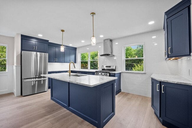 Building Photo - 857 Green Valley Dr Rental