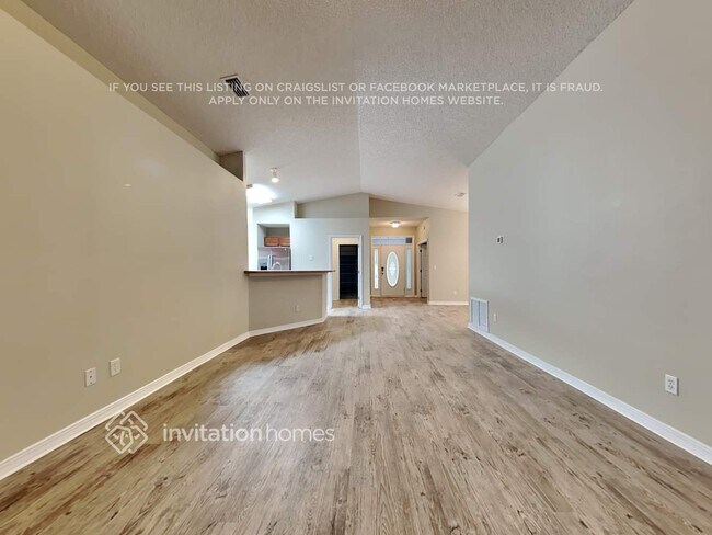 Photo - 6322 Ironside Dr N