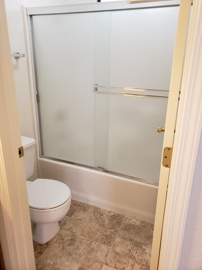 Photo - 2504 N Walnut Rd