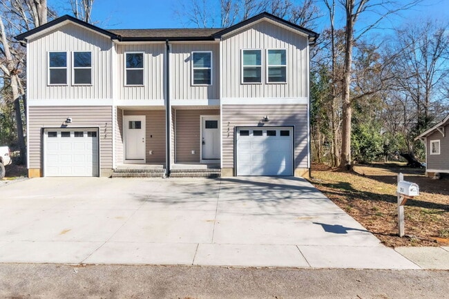 Photo - Elegant 3 Bedroom, 2.5 Bathroom Duplex with 1-Car Garage in Woodruff $1750/mo rent