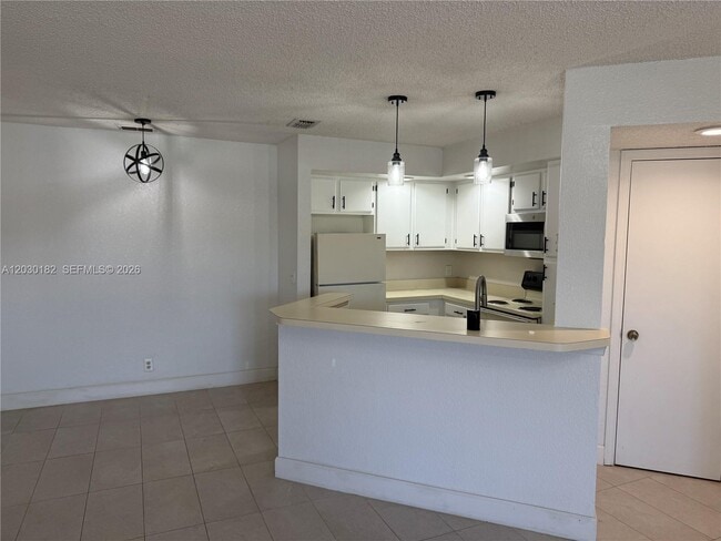 Photo - 3330 Pinewalk Dr N Unit 1623