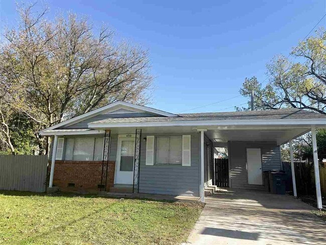 Building Photo - 430 NW Mission Blvd