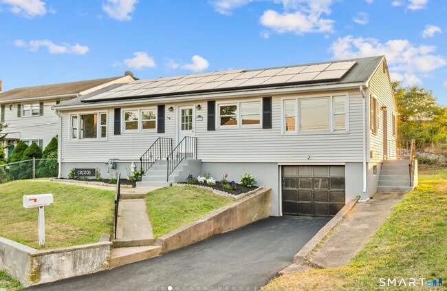 Photo - 280 Marion St