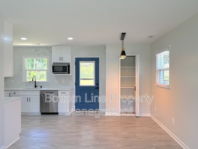 Photo - 4108 Mellon Rd