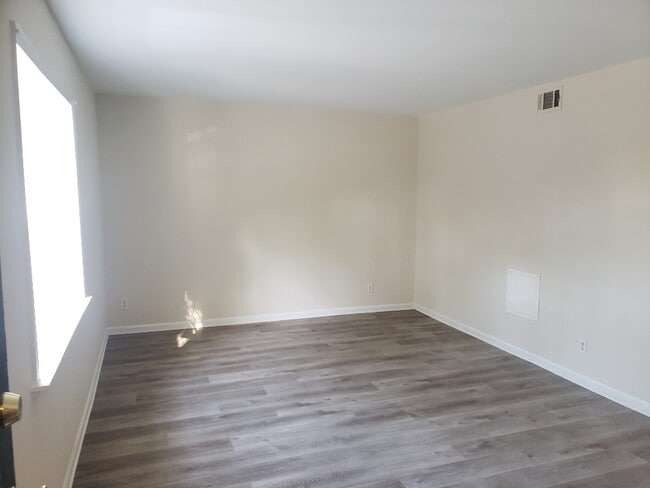 Photo - 5808 Hunting Ridge Ln