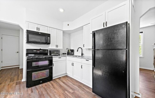 Photo - 134 Witmer Pl