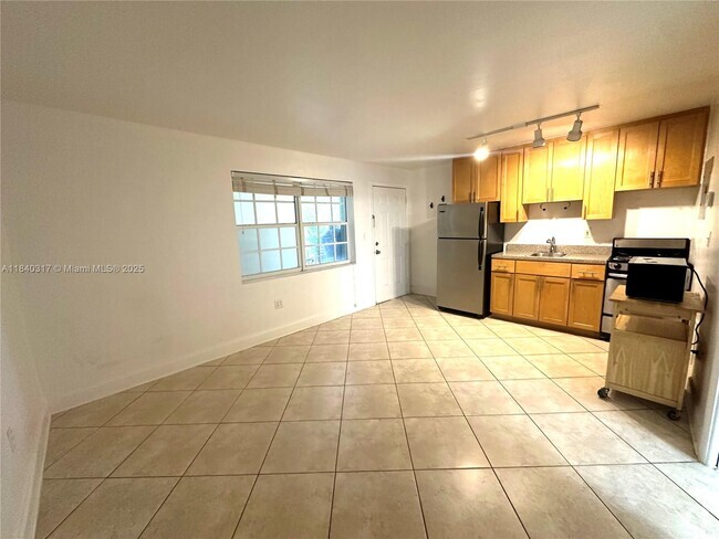 Building Photo - 345 Michigan Ave Unit 37 Rental