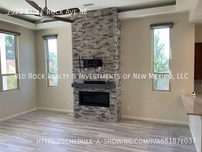 Photo - 7523 Eagle Rock Ave NE