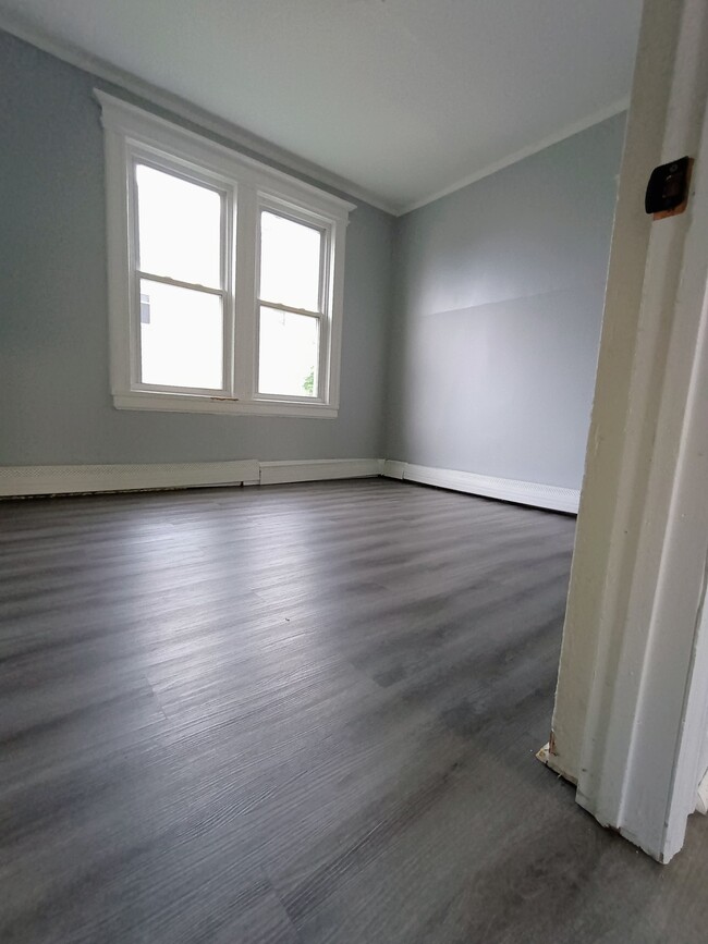 Photo - 169 Johnson Ave