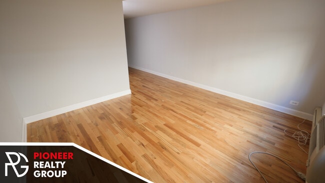 Photo - 665 W Wrightwood Ave