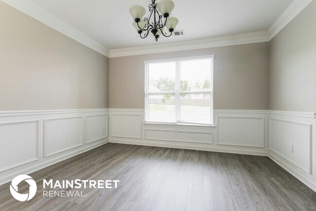 Photo - 5035 Michael Jay St