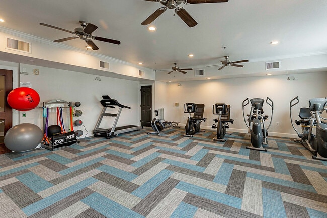 Gimnasio-02-Grand-Parkway-Katy-04
