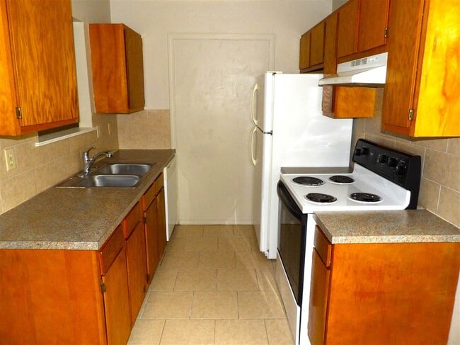 Photo - 2514 SW B Ave