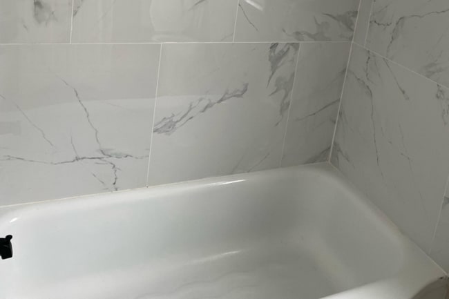 Photo - 18406 Lewis Dr