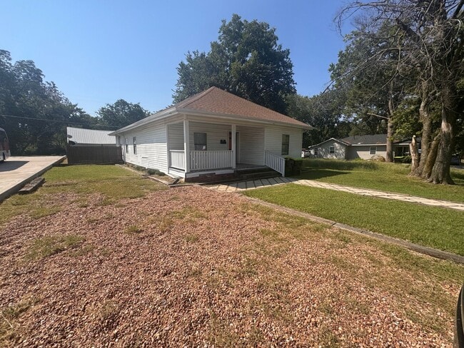 Building Photo - Ada OK Rental