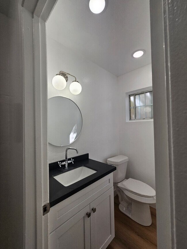 Photo - 245 E Ave 38 Unidad #05