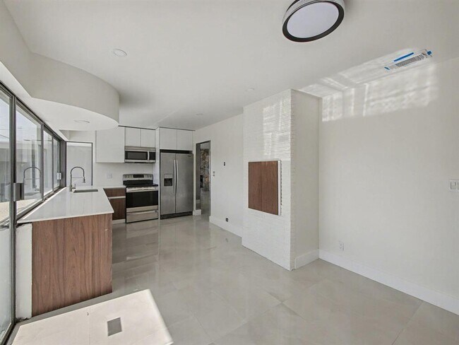 Photo - 1940 NW 32nd St