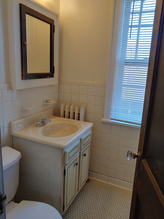 Photo - 1785 Bryant Ave S