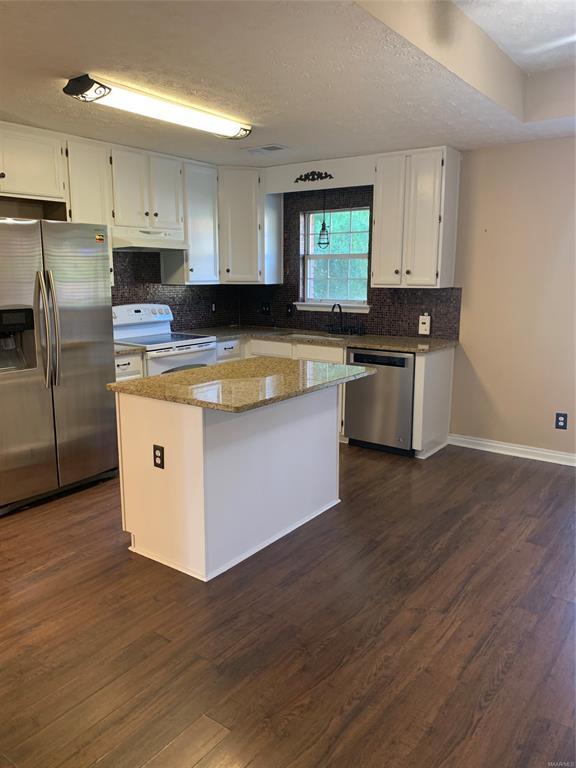Photo - 243 Primrose Dr