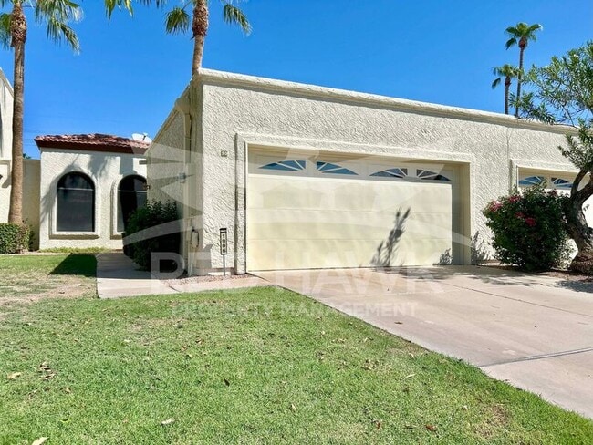 Building Photo - 1906 E Sunburst Ln Rental