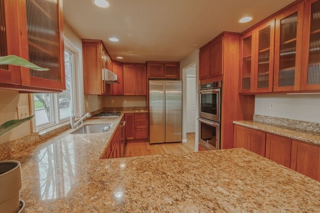 Photo - 2 Bedroom 1.75 Bathroom Townhome in Federal Way WA