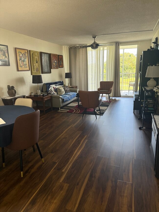 Photo - 2901 S Palm Aire Dr Unit 307