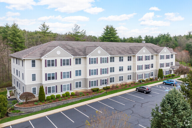 Building Photo - Crescent Gate at Sturbridge Apartments