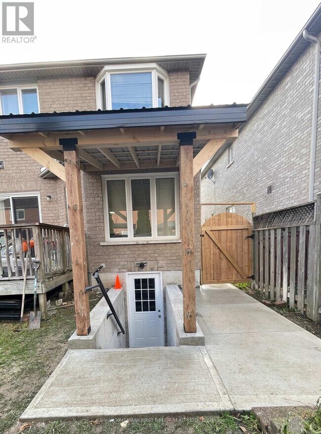 Photo - 61 Lent Crescent