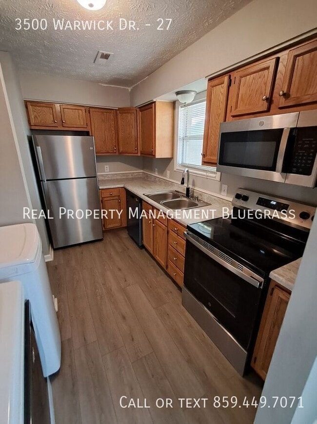 Photo - 3500 Warwick Dr