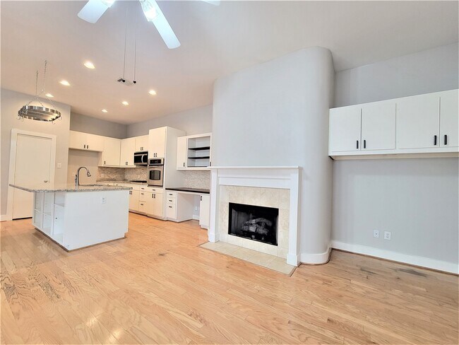 Photo - 2515 Brinkman St