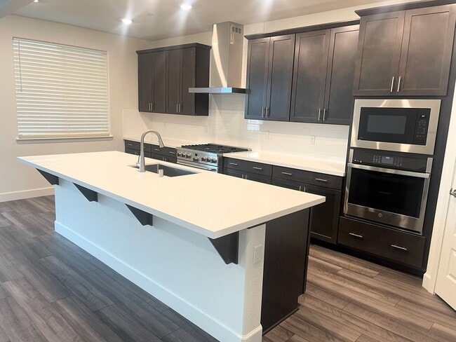 Photo - 5 Bedrooms Home in Russell Ranch