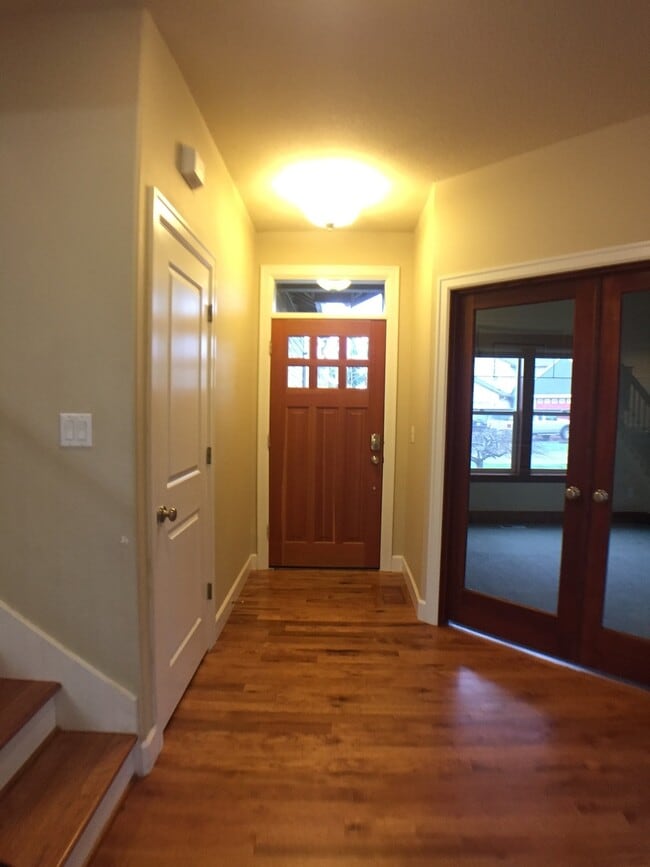 Photo - Stunning 3BD  Lake Shore Home with Office and Loft Area!  Gorgeous Finishes!