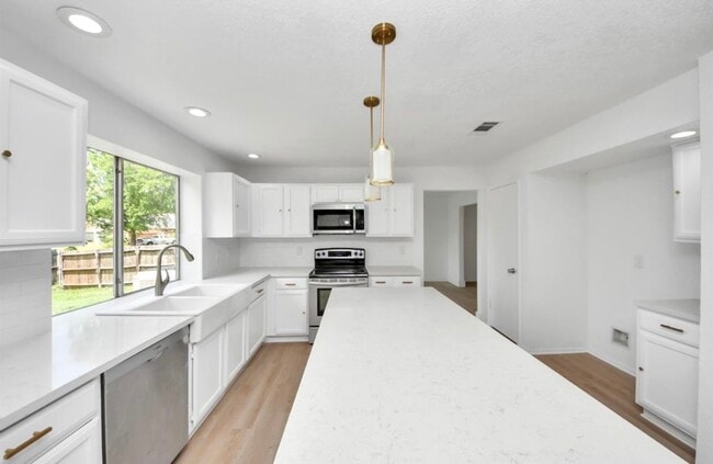 Photo - 3223 Deer Valley Dr