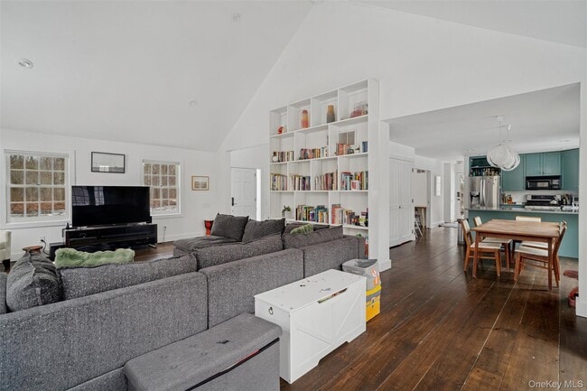 Photo - 1008 Middle Line Hwy